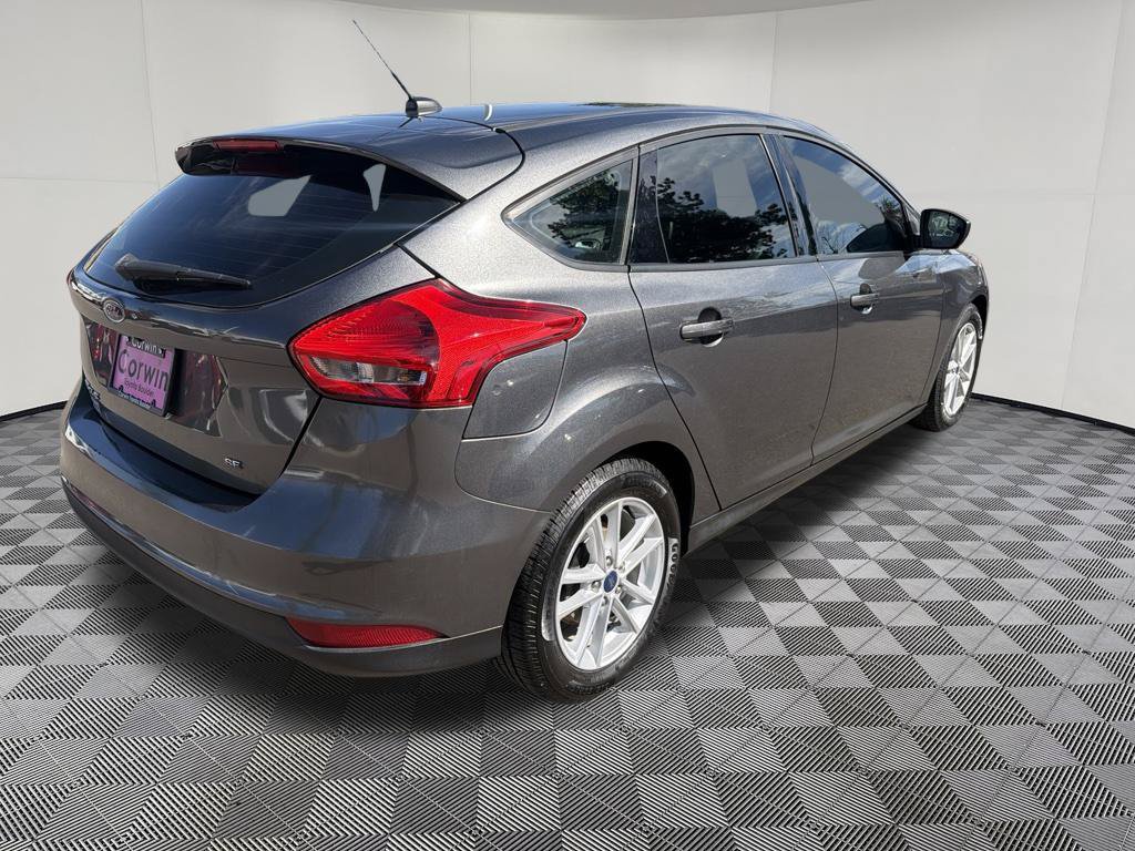 Used 2018 Ford Focus SE FWD image 8