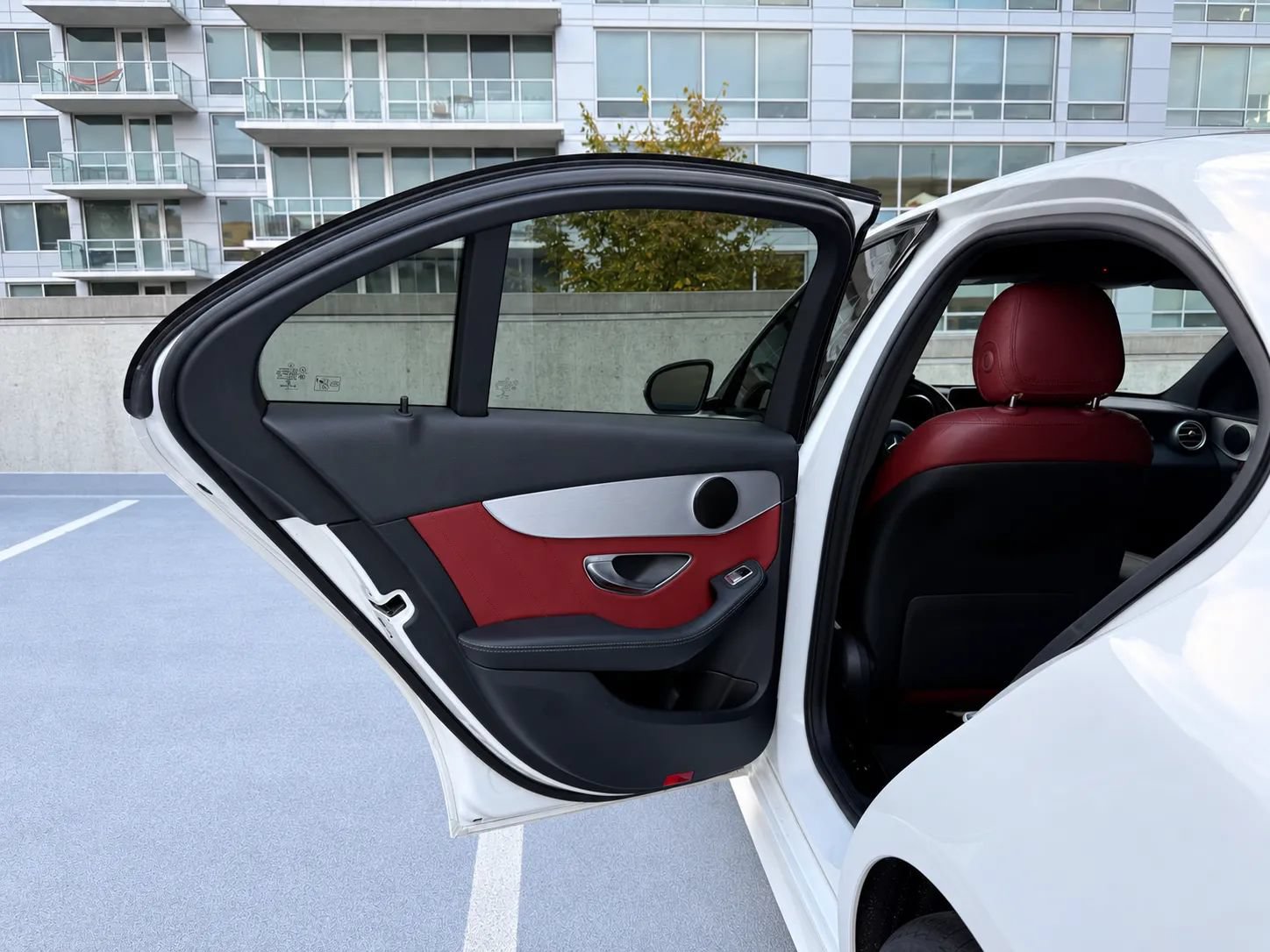 Used 2019 Mercedes-Benz C 300 4MATIC Sedan image 17
