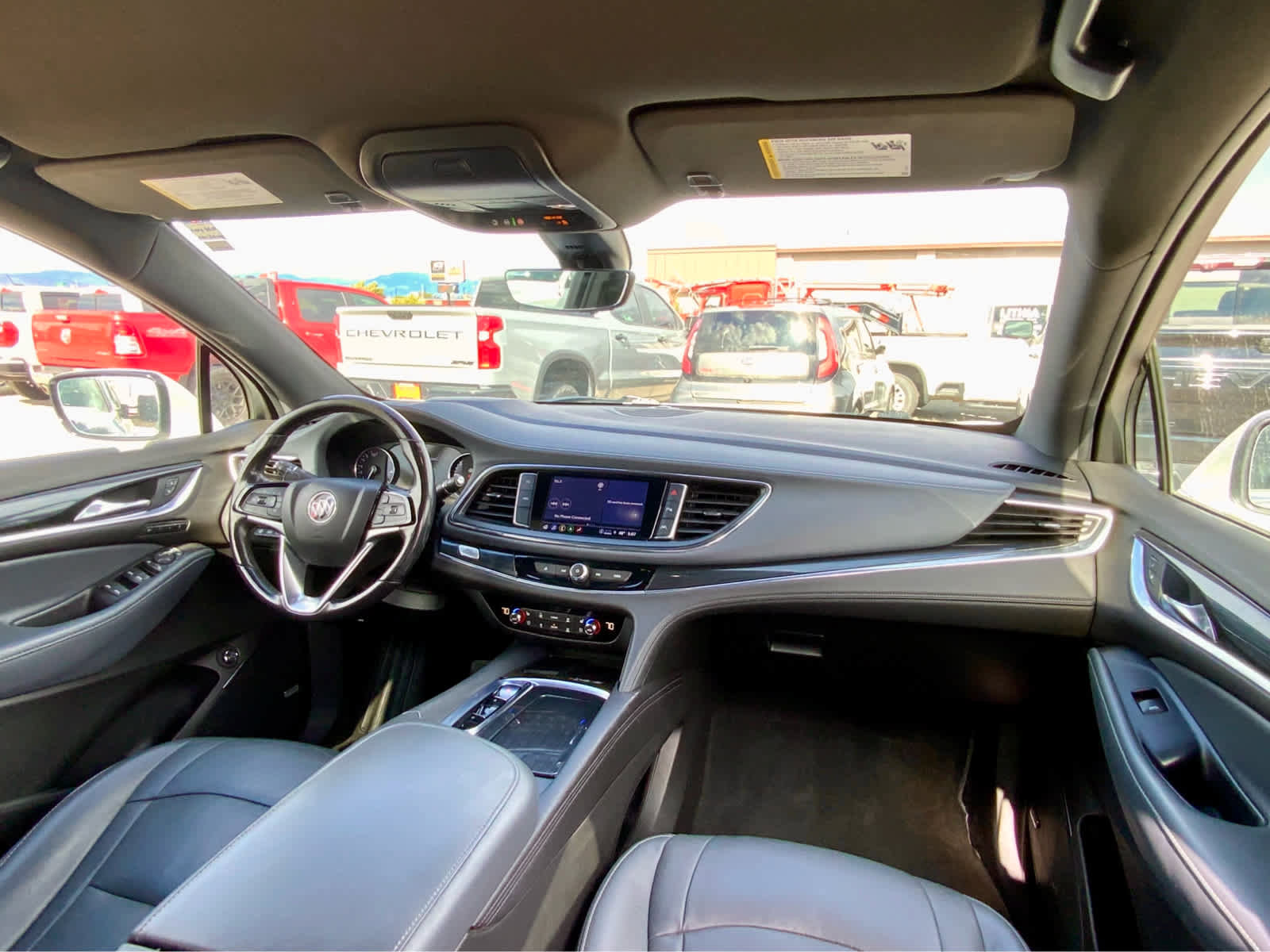 Used 2022 Buick Enclave Premium AWD/4WD image 34