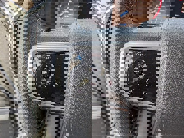 Used 2025 Nissan Armada SL image 31