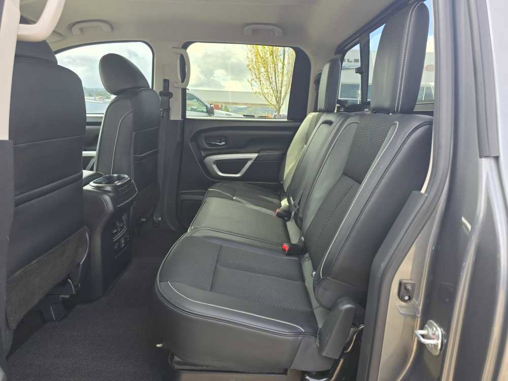 Used 2019 Nissan Titan PRO-4X AWD/4WD image 16