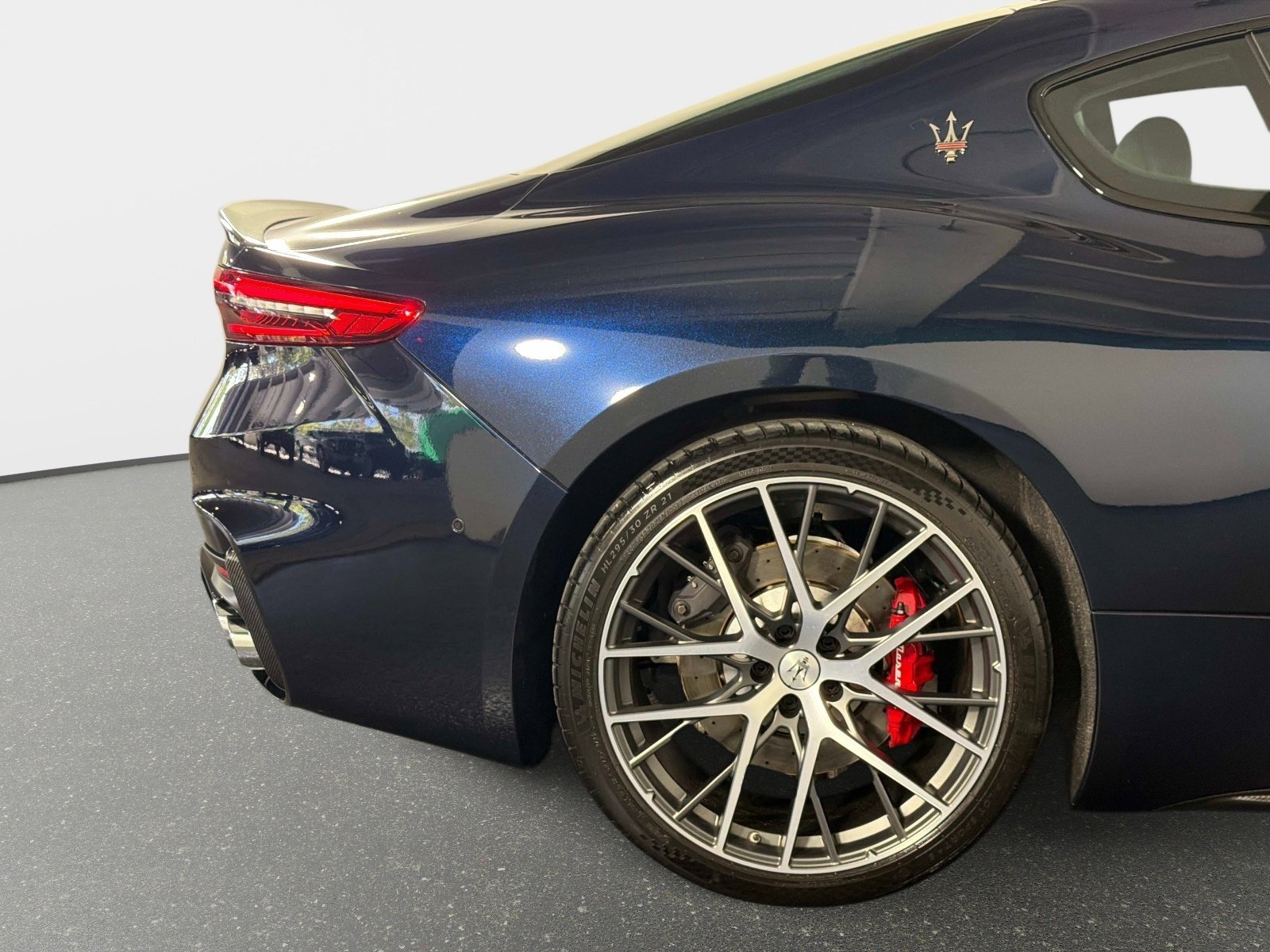 Used 2024 Maserati GranTurismo Trofeo image 19