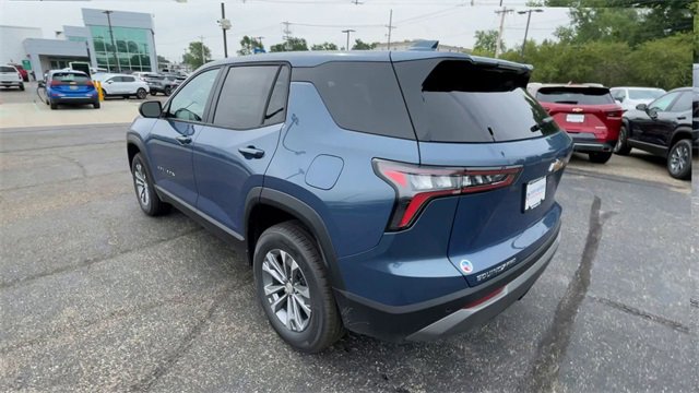 New 2026 Chevrolet Equinox LT w/ Convenience Package II image 8