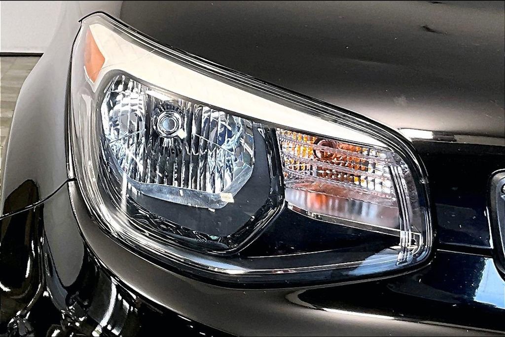 Used 2019 Kia Soul image 28