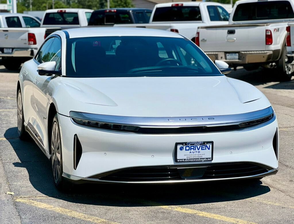 Used 2025 Lucid Air Pure RWD image 43