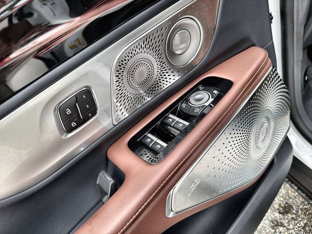 New 2026 Lincoln Nautilus Reserve AWD/4WD image 13