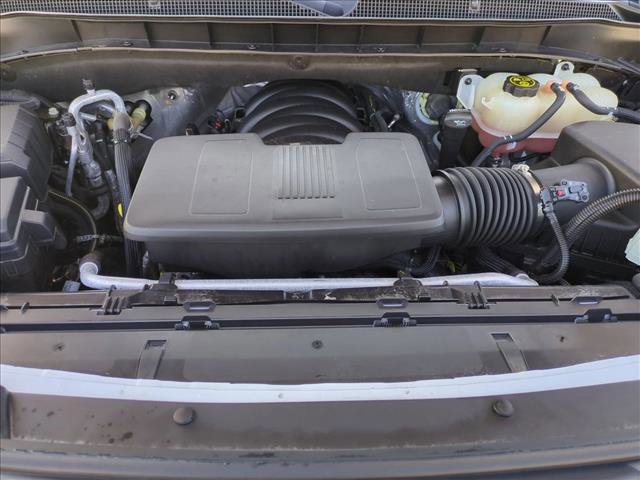 Used 2023 Chevrolet Suburban Premier image 24