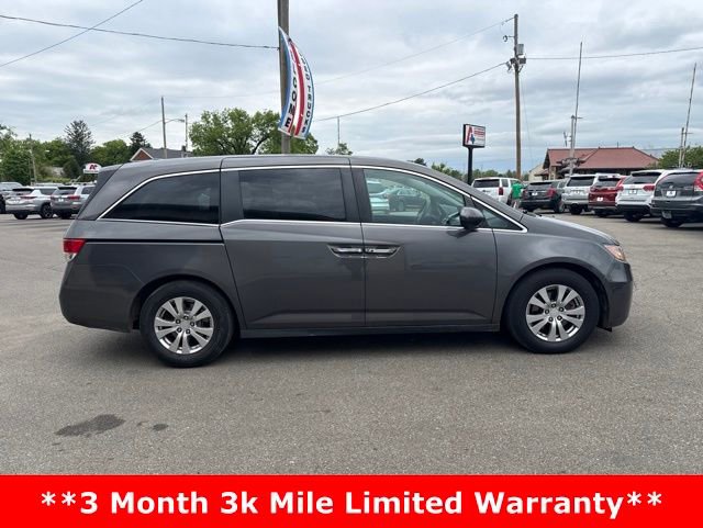 Used 2016 Honda Odyssey SE image 2