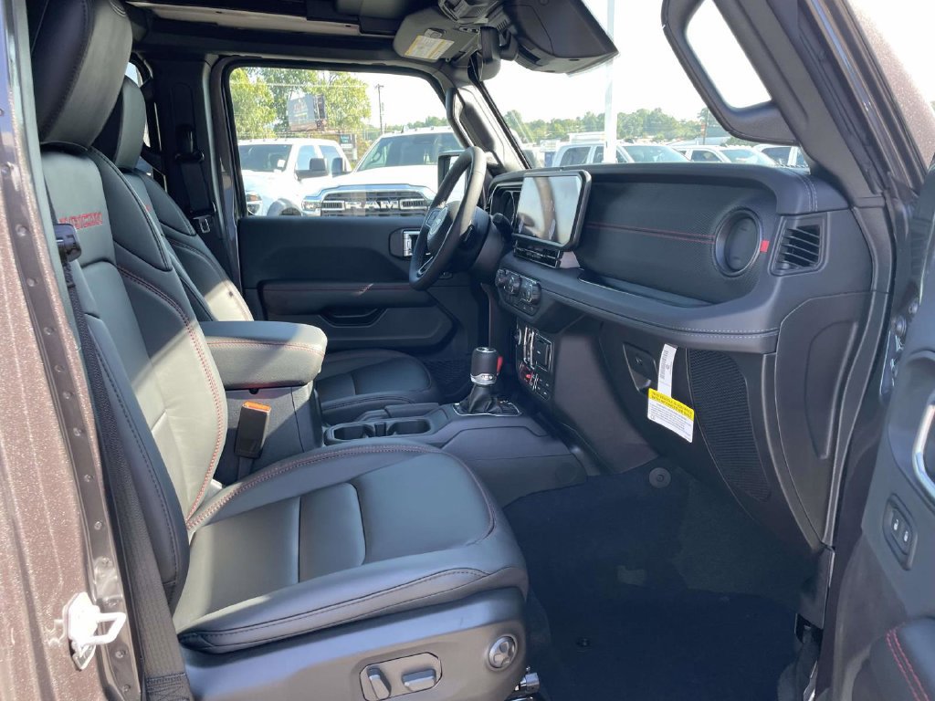 New 2027 Jeep Wrangler Unlimited Rubicon AWD/4WD image 15