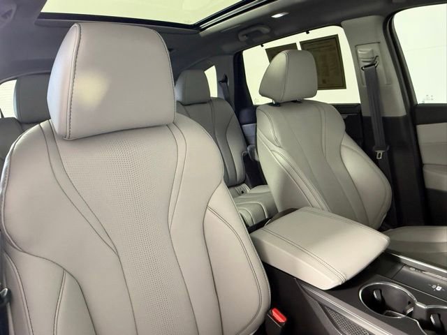 Used 2025 Acura MDX w/ Technology Package image 57