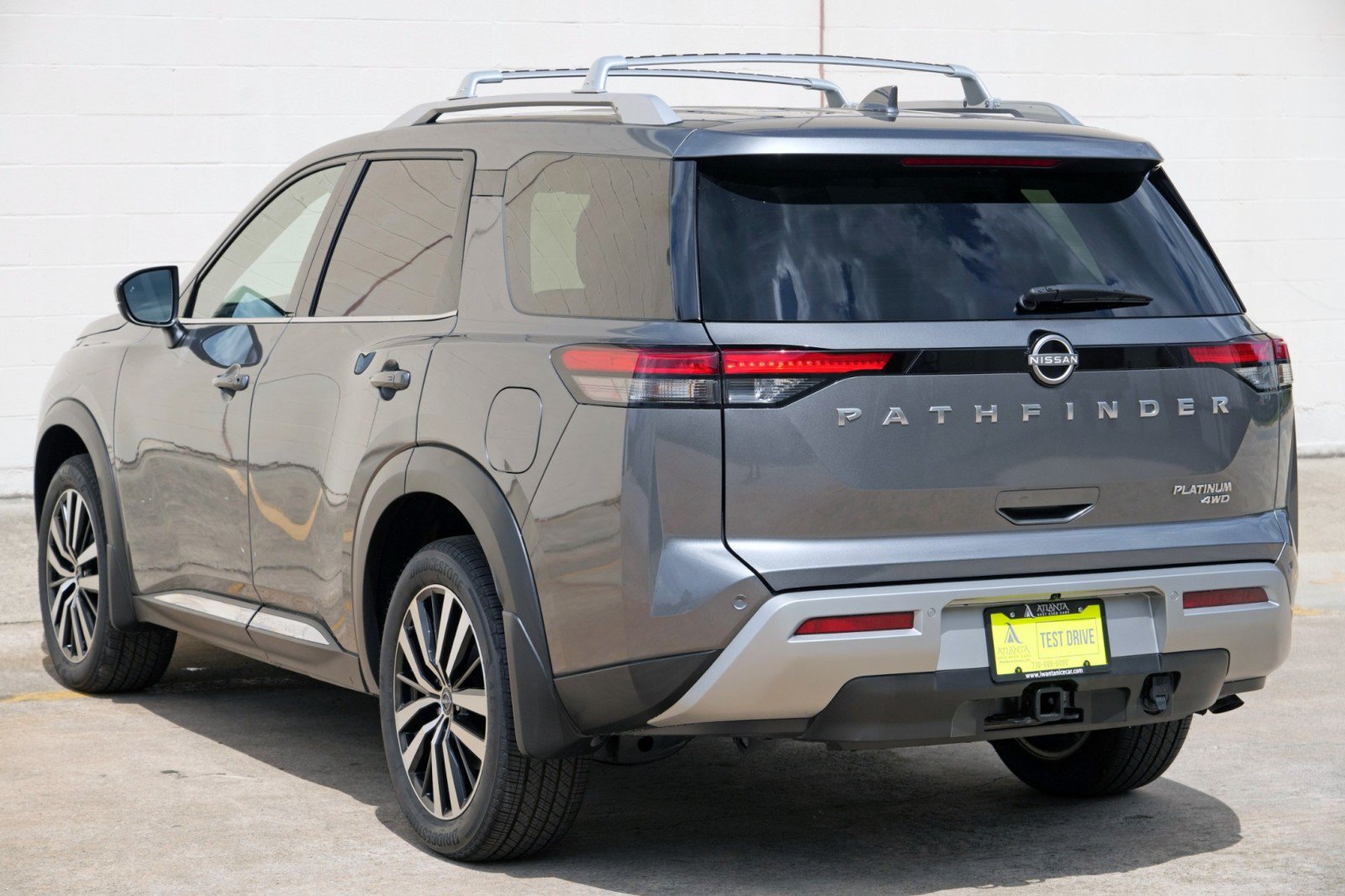 Used 2025 Nissan Pathfinder Platinum w/ Cargo Package AWD/4WD image 48