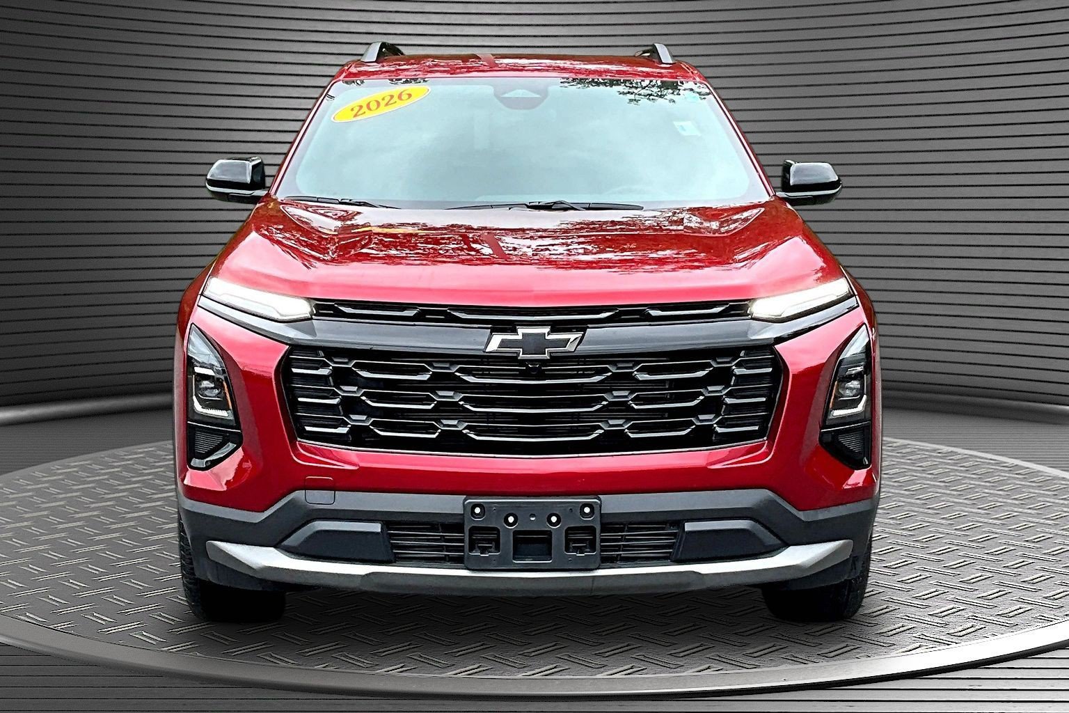 Used 2026 Chevrolet Equinox LT w/ Convenience Package II AWD/4WD image 2