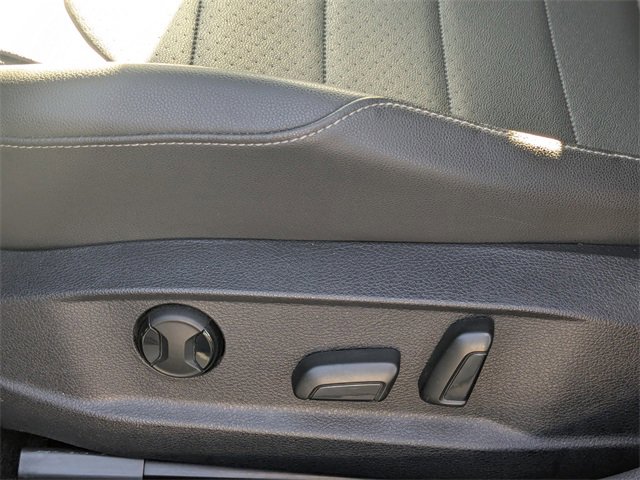 Used 2015 Volkswagen Golf TDI S image 19