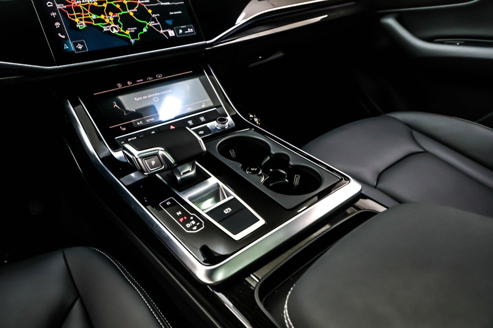 Used 2025 Audi Q7 2.0T Premium w/ Convenience Package image 6