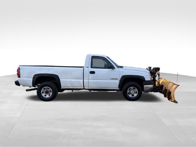 Used 2005 Chevrolet Silverado 2500 W/T w/ Snow Plow Prep Package AWD/4WD image 2