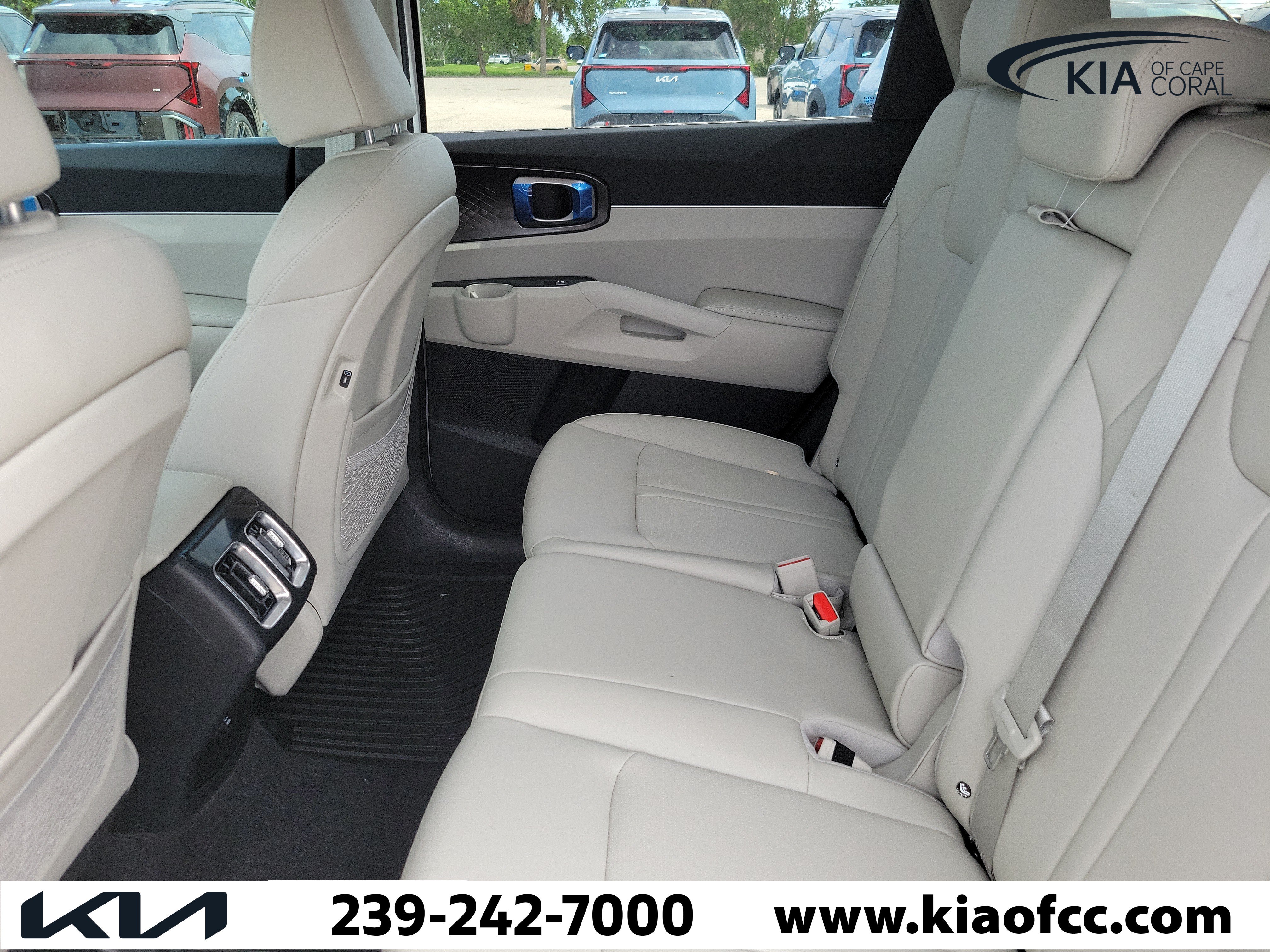 New 2026 Kia Sorento S FWD image 12