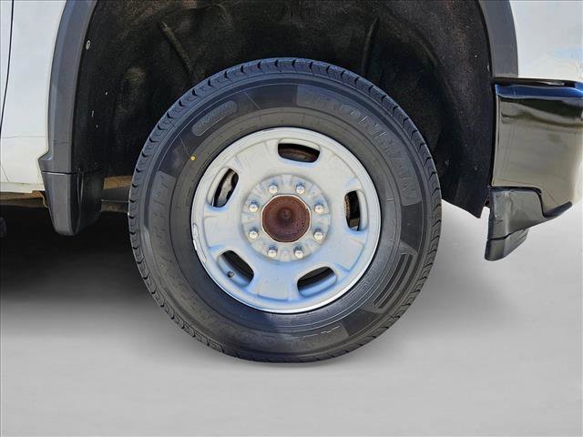 Used 2022 Chevrolet Silverado 2500 Custom w/ Custom Convenience Package RWD image 21