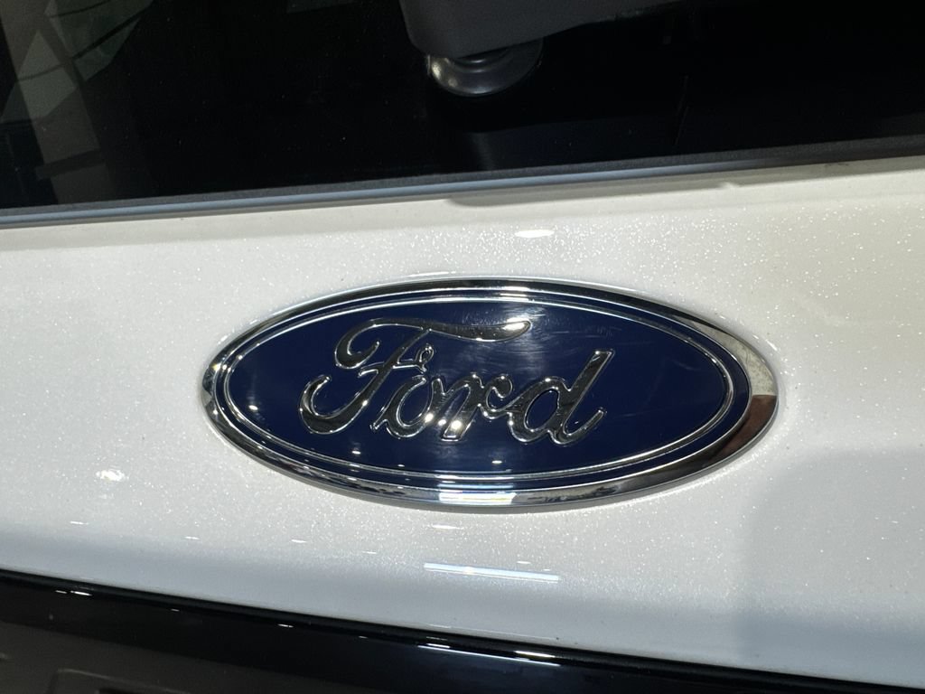 Used 2022 Ford Explorer ST-Line w/ Class IV Trailer Tow Package AWD/4WD image 34