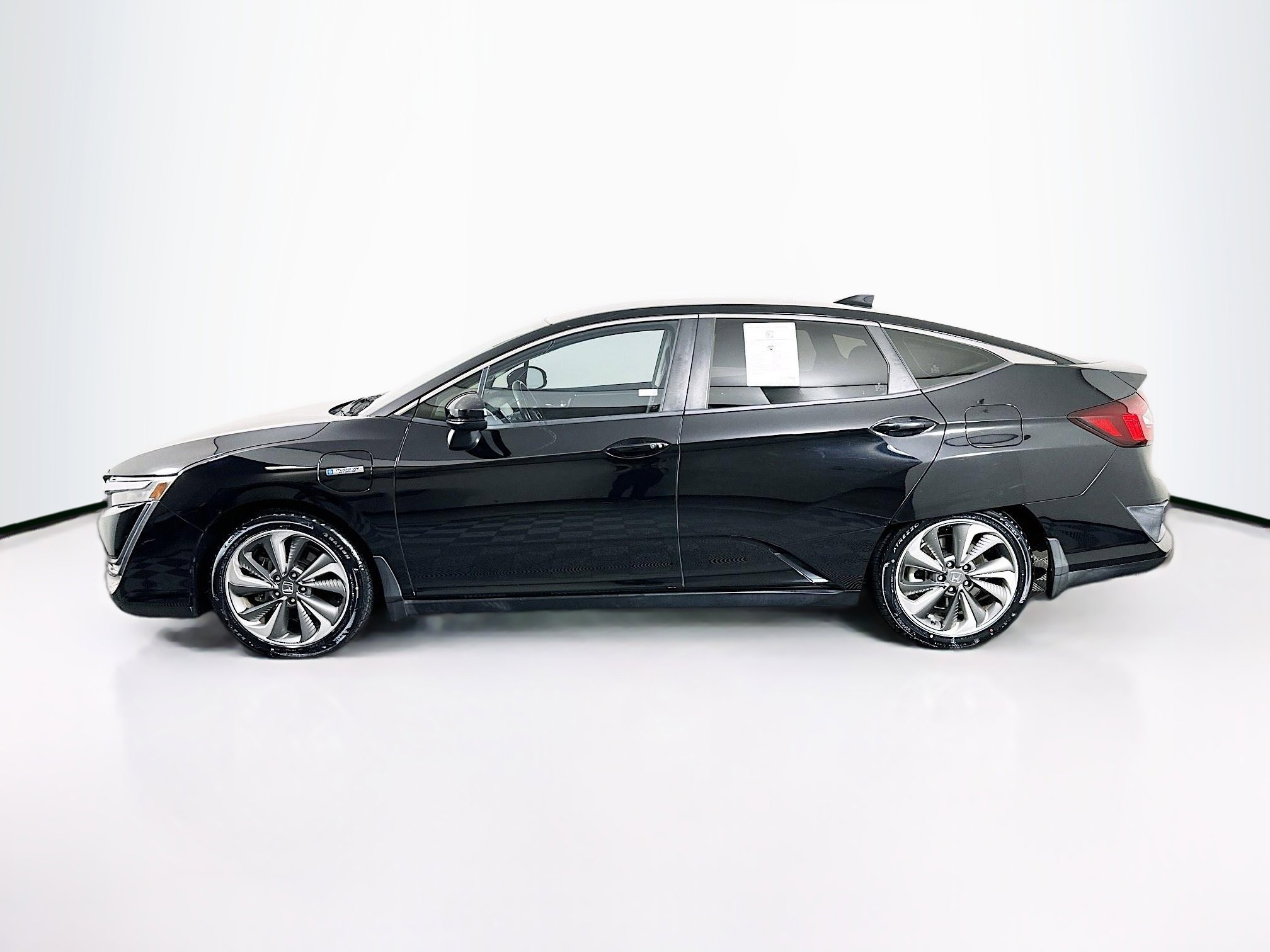 Used 2018 Honda Clarity Touring image 4