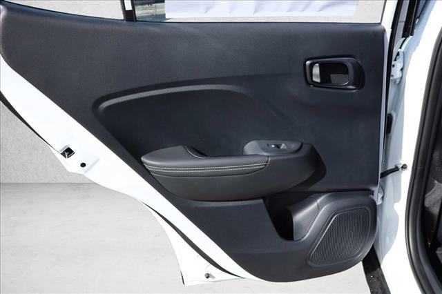 New 2026 Hyundai Venue SEL FWD image 21