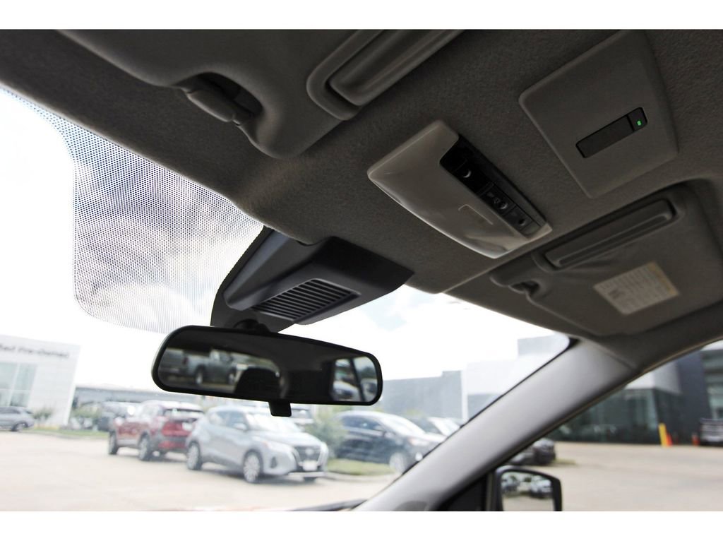 Used 2024 Nissan Kicks SV image 18