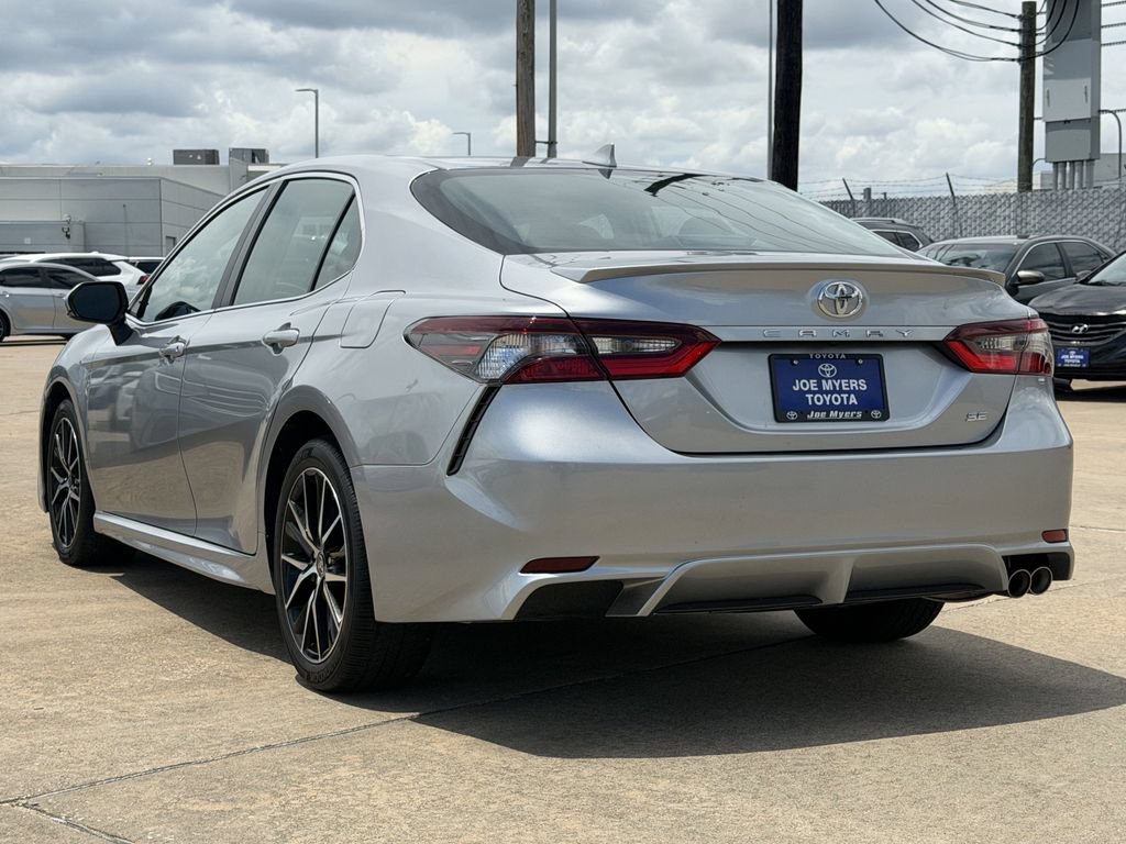 Used 2024 Toyota Camry SE FWD image 7
