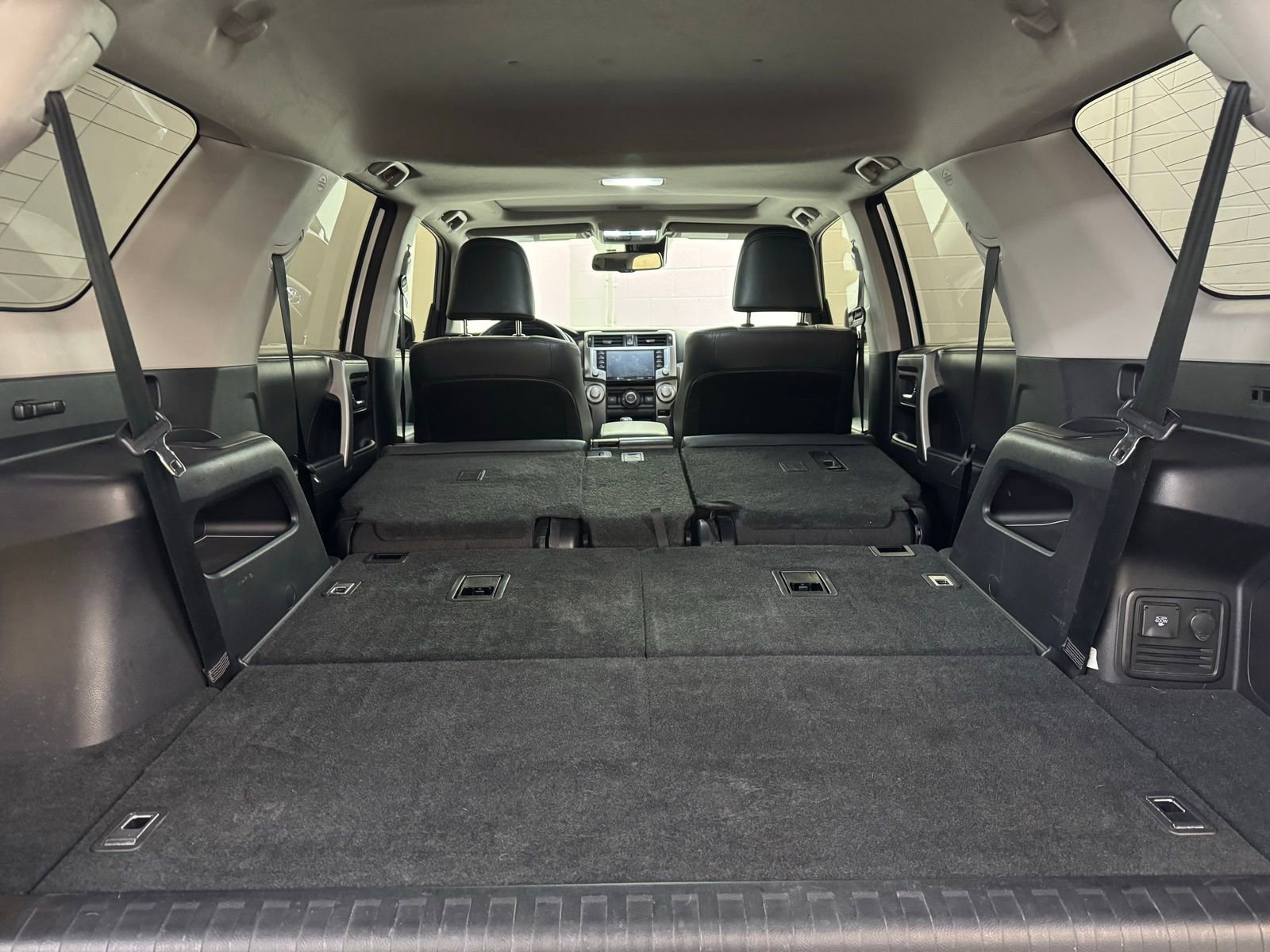 Used 2020 Toyota 4Runner SR5 Premium w/ Moonroof Package image 39