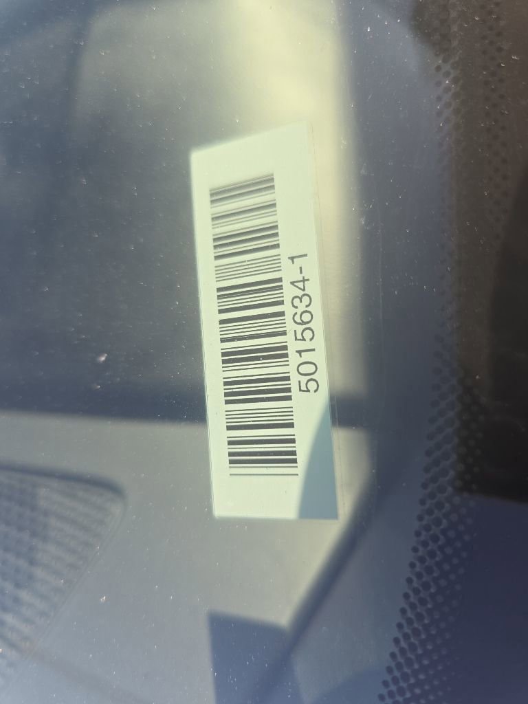 Used 2025 Chrysler Pacifica Select FWD image 9