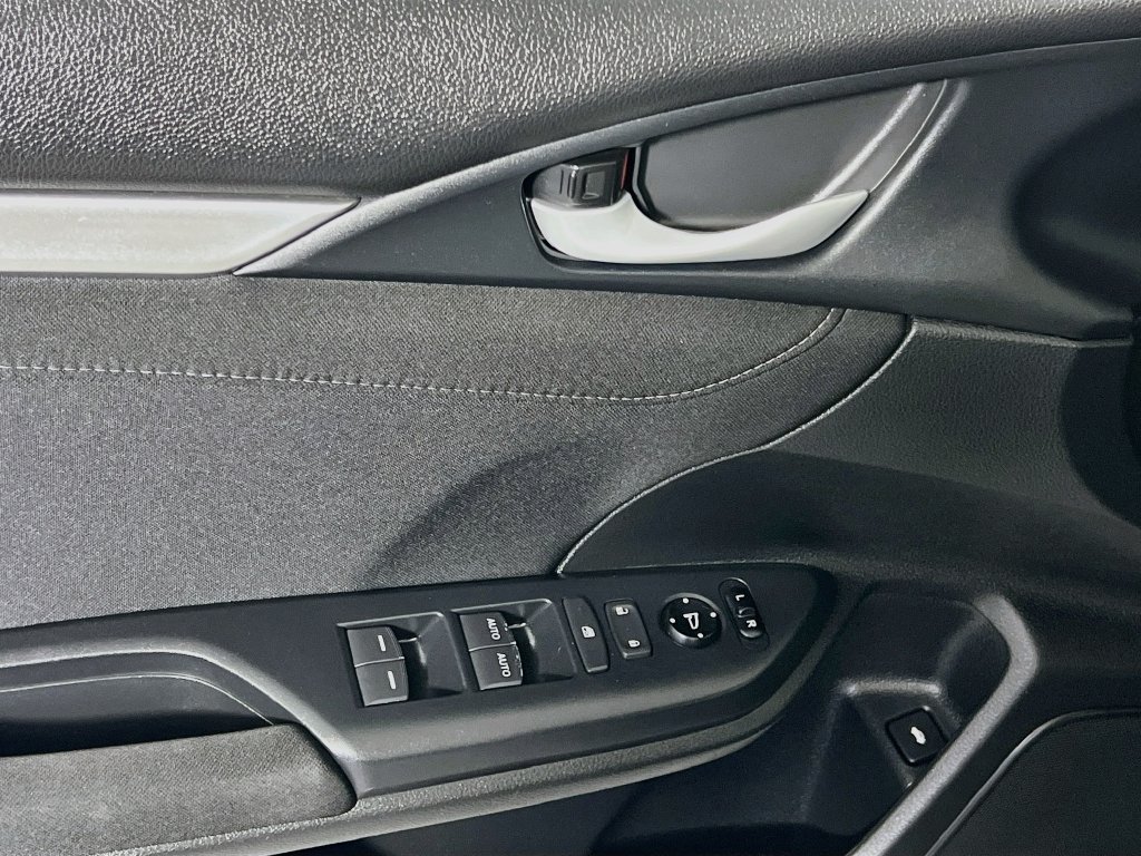 Used 2016 Honda Civic EX image 17