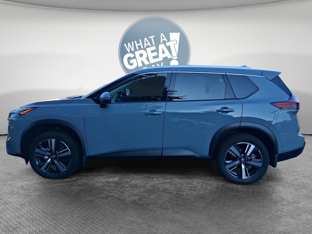 Used 2025 Nissan Rogue SL w/ SL Premium Package FWD image 7