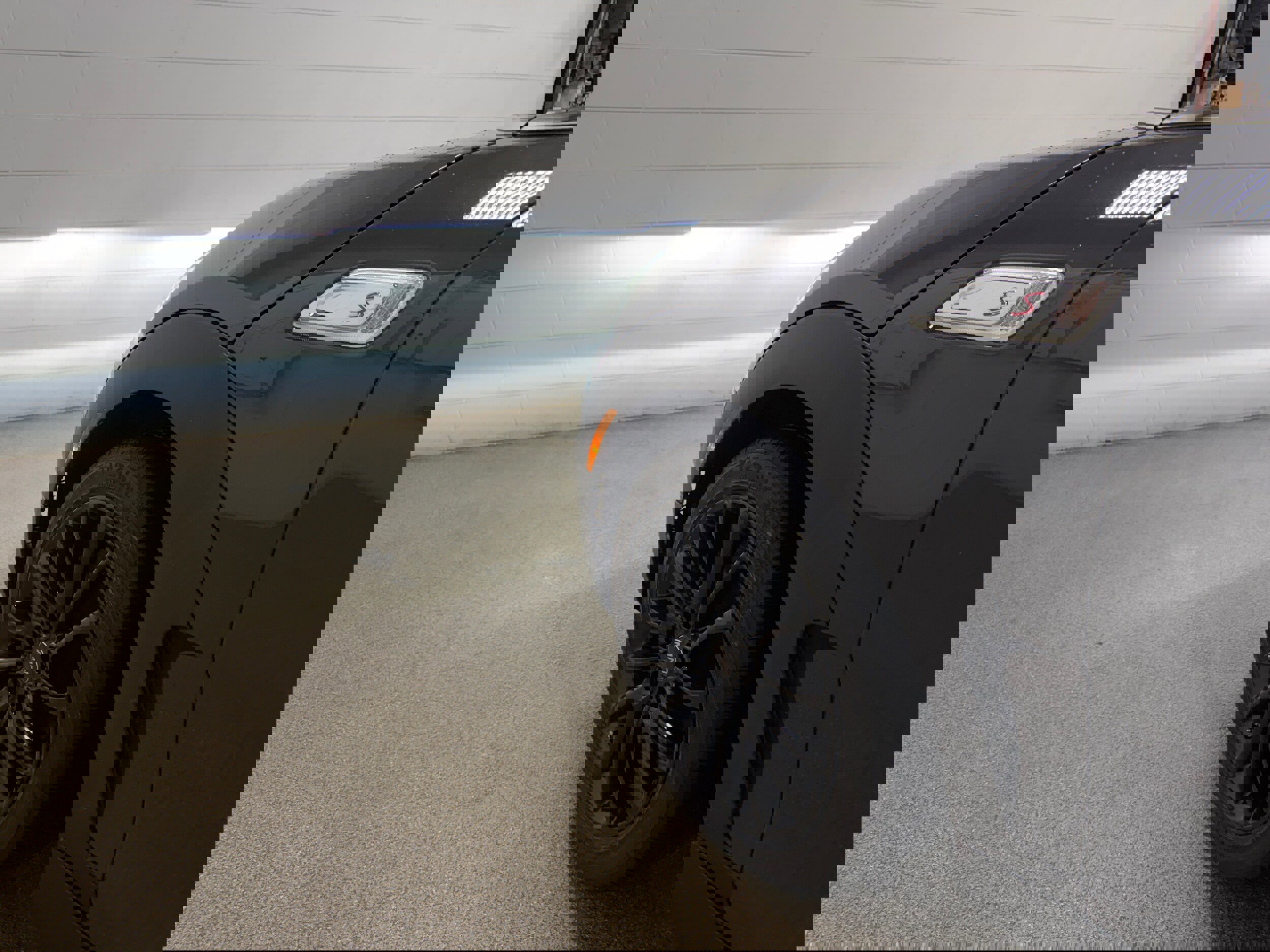 Used 2019 MINI Cooper Clubman S w/ Premium Package image 31