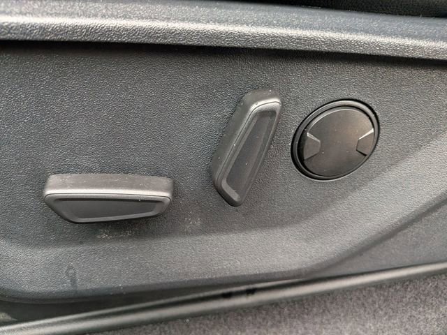 New 2025 Ford F150 Lariat w/ Equipment Group 501A Mid image 10