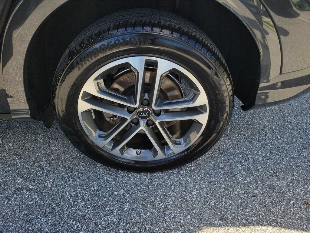 Certified 2025 Audi Q5 Premium w/ Convenience Package AWD/4WD image 29