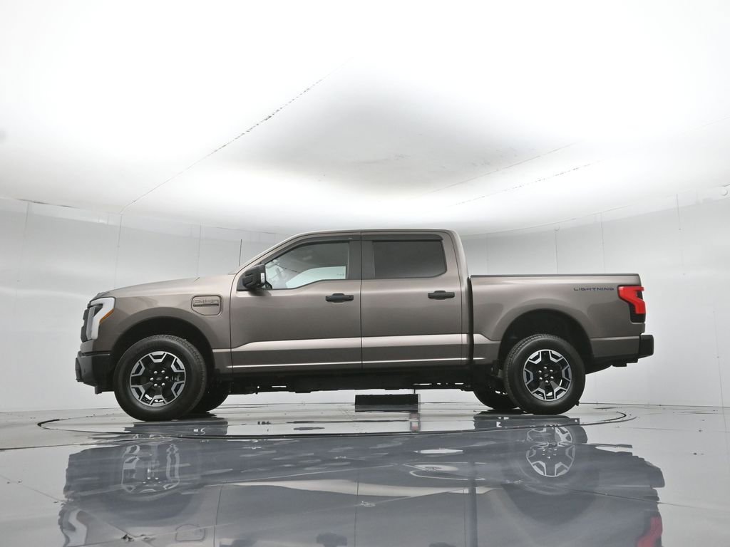 Used 2023 Ford F150 Lightning Pro w/ Tow Technology Package AWD/4WD image 8