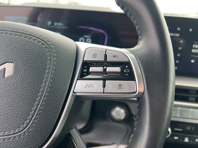 Certified 2025 Kia Telluride S image 16