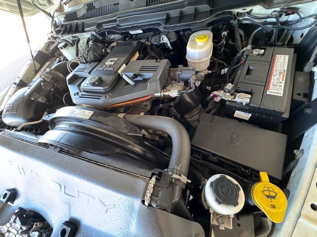 Used 2016 RAM 2500 Laramie w/ Convenience Group AWD/4WD image 28