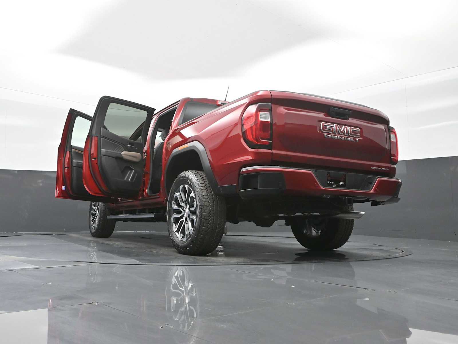 New 2026 GMC Canyon Denali image 31