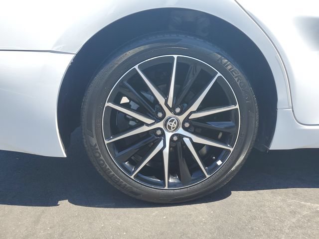 Used 2024 Toyota Camry SE FWD image 5