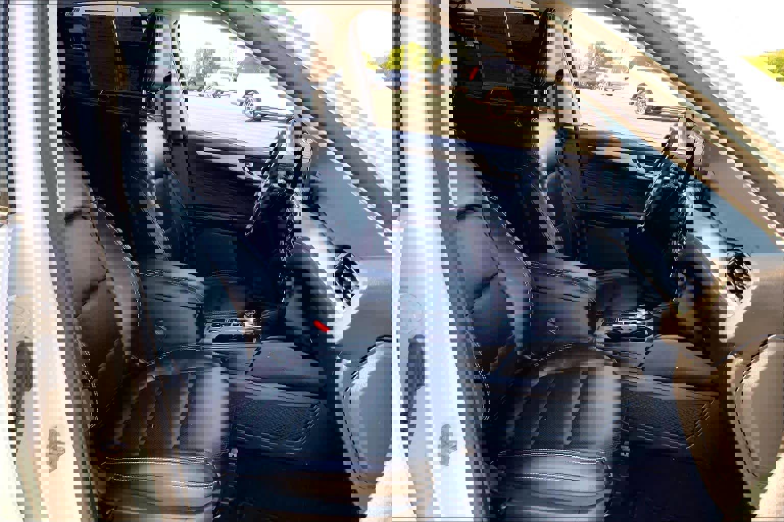 Used 2022 Ford Escape SEL w/ Technology Package image 9