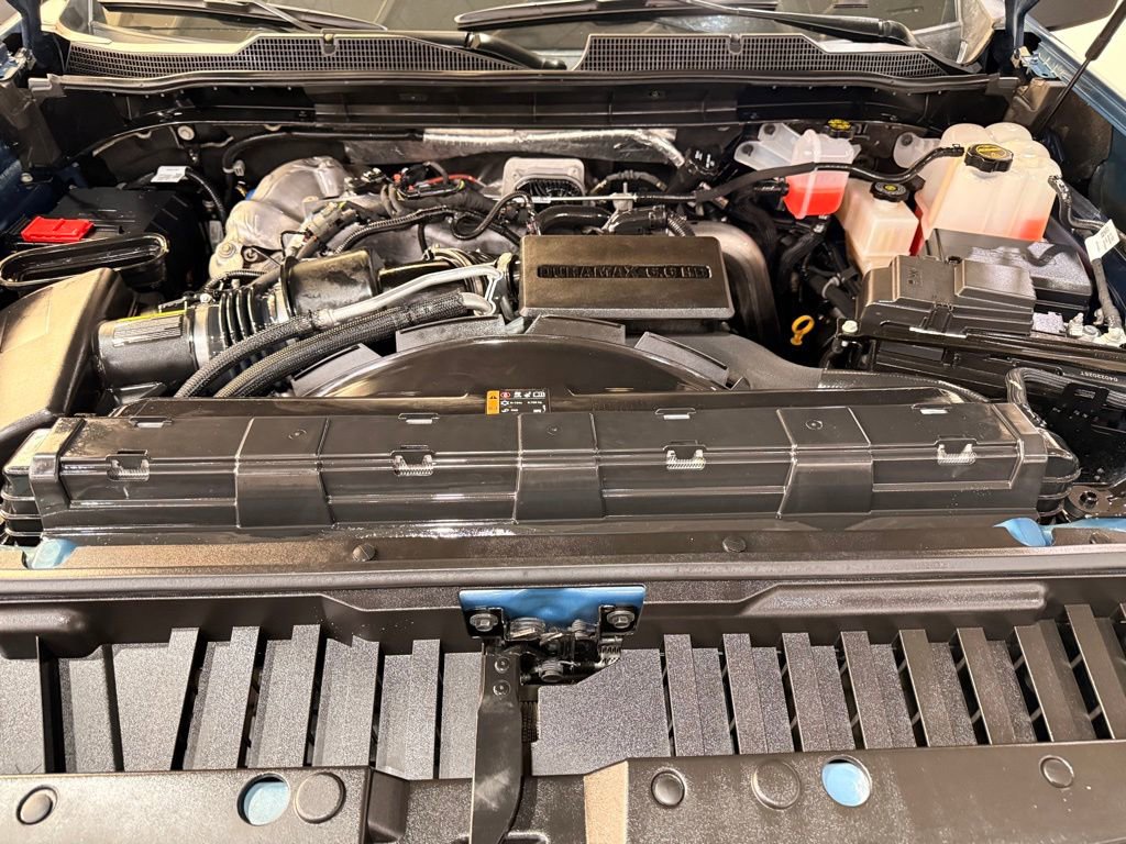 Certified 2025 Chevrolet Silverado 3500 LT w/ All Star Edition image 7