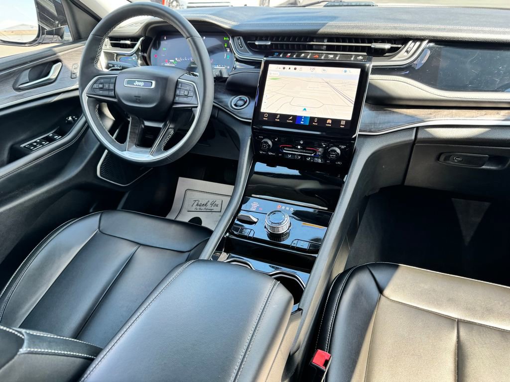 Used 2023 Jeep Grand Cherokee 4WD 4xe image 12