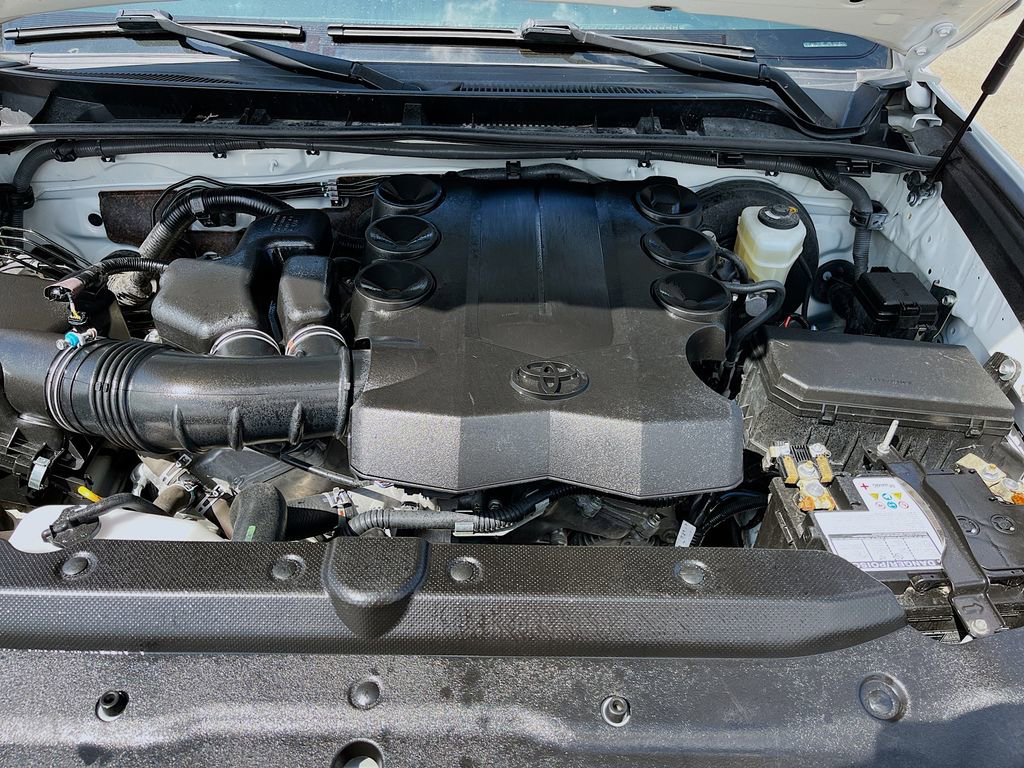 Used 2020 Toyota 4Runner Limited image 31