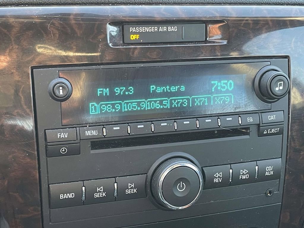 Used 2015 Chevrolet Impala LT w/ LT Sunroof Package image 18