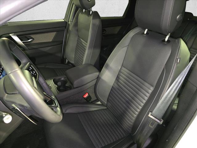 Used 2024 Land Rover Discovery Sport Dynamic SE image 15