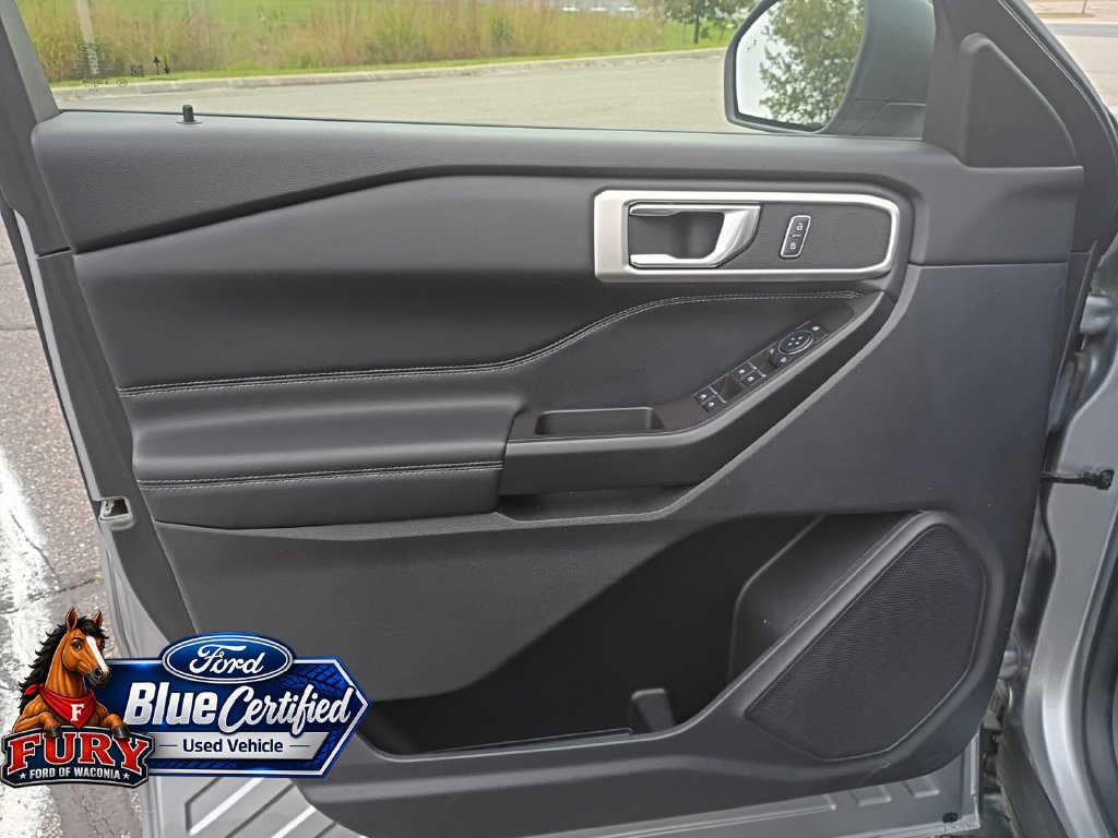 Used 2020 Ford Explorer XLT w/ Equipment Group 202A AWD/4WD image 28