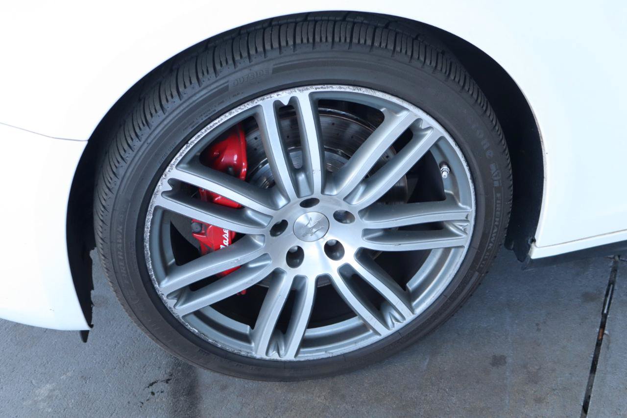 Used 2019 Maserati Ghibli S Q4 AWD/4WD image 42
