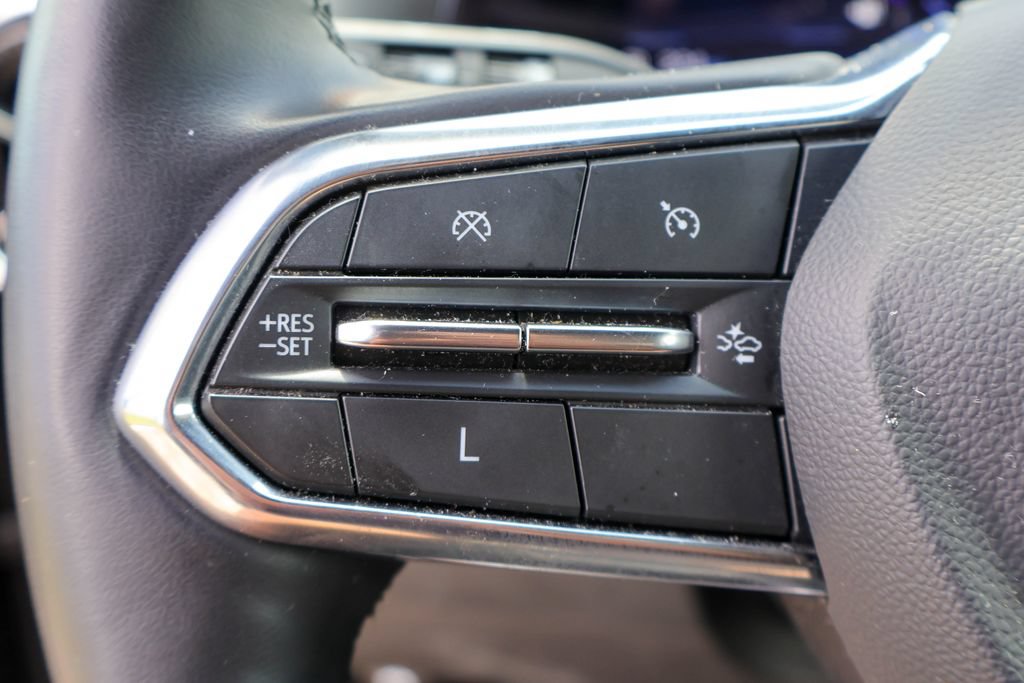 Used 2025 Chevrolet Equinox LT FWD image 12