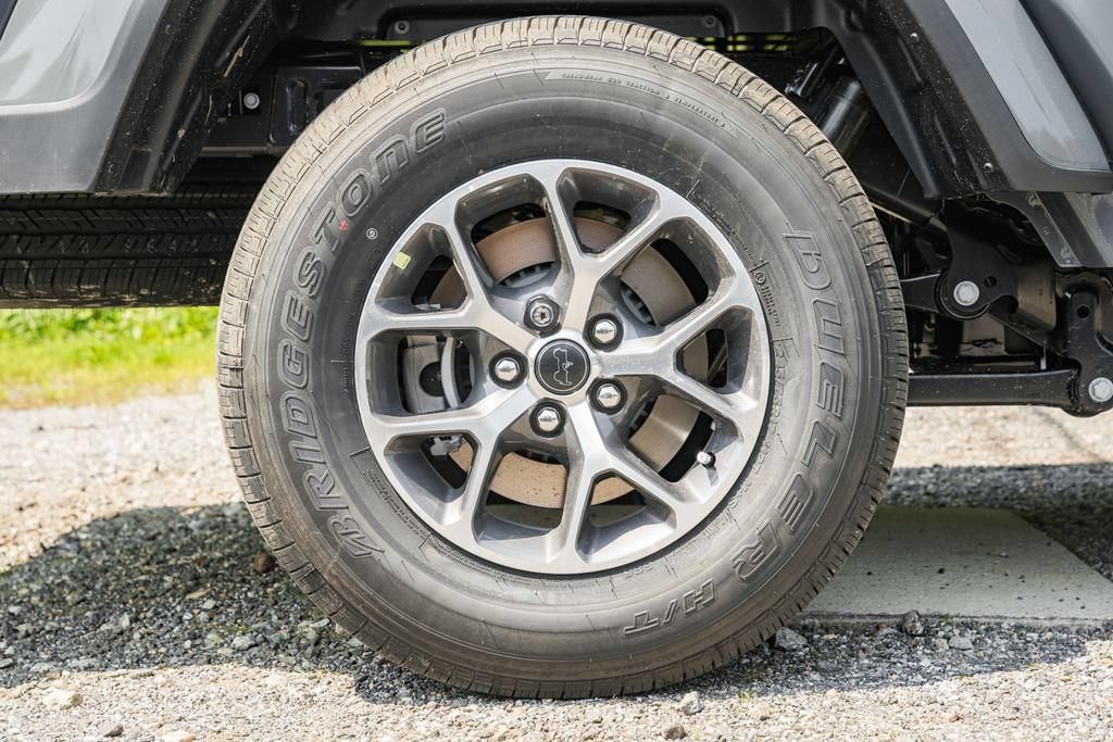 New 2025 Jeep Gladiator Sport AWD/4WD image 20