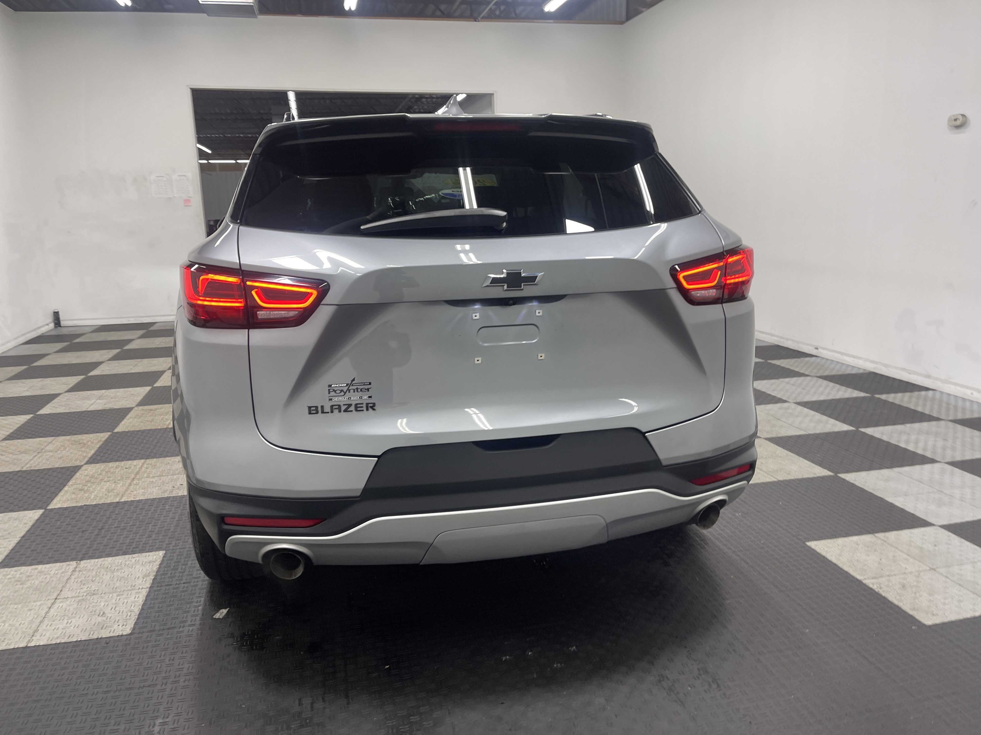 Used 2023 Chevrolet Blazer LT w/ Midnight/Sport Edition image 3