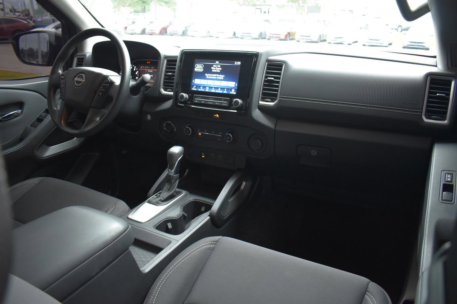 Used 2022 Nissan Frontier SV w/ Technology Package AWD/4WD image 49